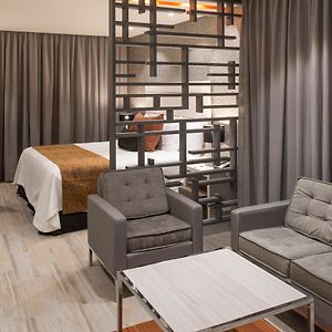 Long Suite